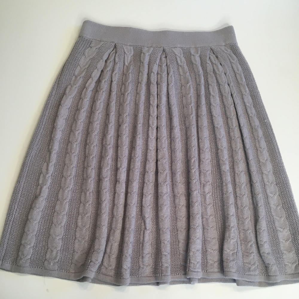 BCBGMaxAzria - Gray Skirt - Size S - NWT